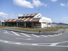 現在、定期便は存在しません