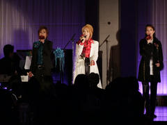 １部最後には、３人の共演も！