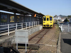 棒線だけの終点、伊万里駅