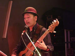 ついにボーカルの担当までも♪