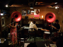 音の攻防が続く！