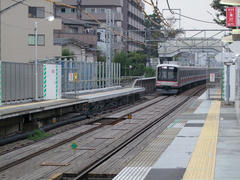 綱島駅…ホームの延長が行われています