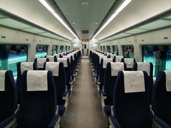 直通列車の車内