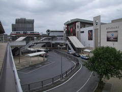 沖縄の最近の見所、おもろまち駅付近