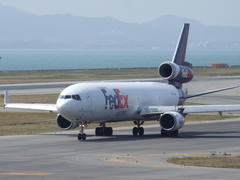 なかなか見掛けなくなった３発機、ＭＤ－１１