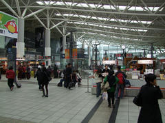 左榮駅に到着！