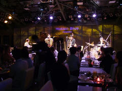 良い雰囲気の Motion Blue