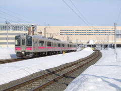 路線は奥羽本線になり、新青森駅へ