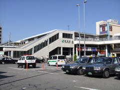 快速が通過する駅としては、高崎線の中で一番乗降の多い駅、宮原駅