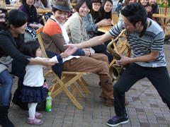 サックス、藤田君のパフォーマンス（笑）♪