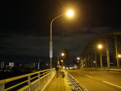 夜中3:00頃に、淀川を歩いて渡る（笑）