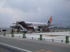 福岡空港も、やはりタラップで降機