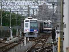 西武鉄道と東急電鉄の車両の共演