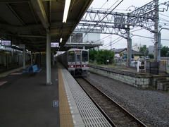 武蔵嵐山駅にて…右側には旧ホームも残ります