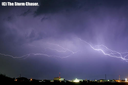 雲間雷