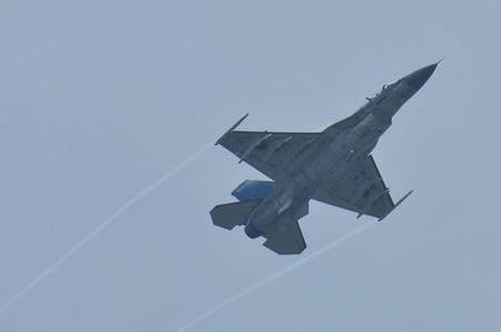 F2001B.jpg