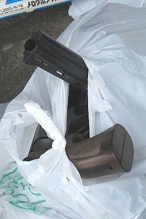 pistol2.JPG