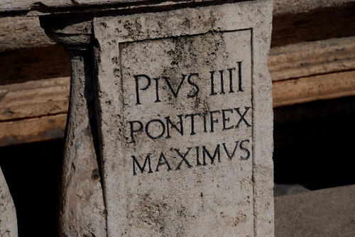 モーゼの噴水下段。