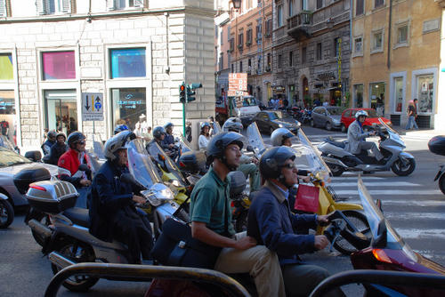 ローマ市民はスクーターがお好き？