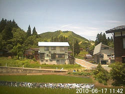 9b076713.jpg