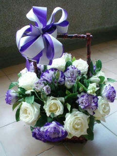 flowerpresent.jpg