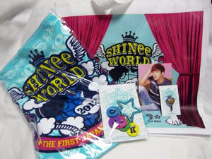 ＳＨＩＮｅｅグッズ