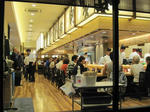 大起水産　箕面店　店内