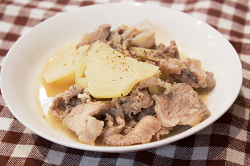 豚肉とジャガイモのビール煮