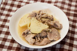 豚肉とジャガイモのビール煮