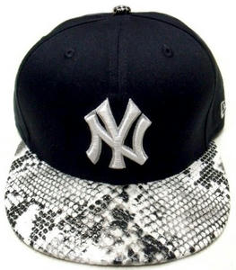 NEW ERA ニューヨークヤンキース　スナップバック　蛇