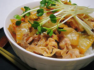 豚キムチ丼