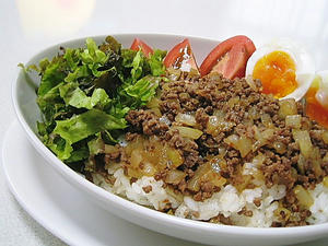 肉みそ丼