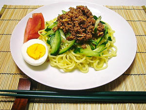 ジャージャン麺