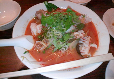 トムヤムクンラーメン