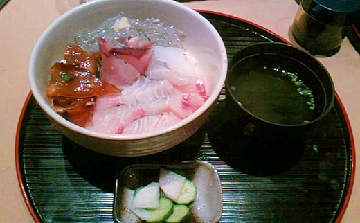 海鮮丼