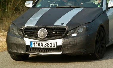 2009_mercedes_benz_clk_spy_shots07.jpg