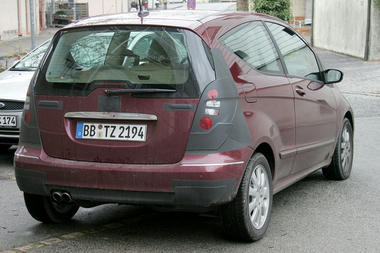 mercedes_a_class_facelift_spy_shots05.jpg