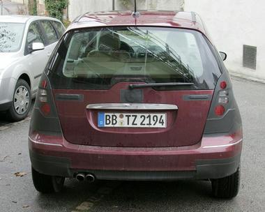 mercedes_a_class_facelift_spy_shots06.jpg