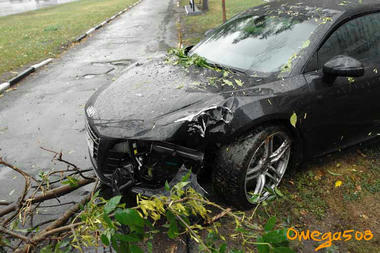 audi_r8_crash2.jpg