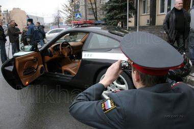 porshe_2.jpg