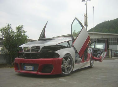 BMW-door-02.jpg
