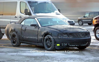 Ford-Mustang-03.jpg