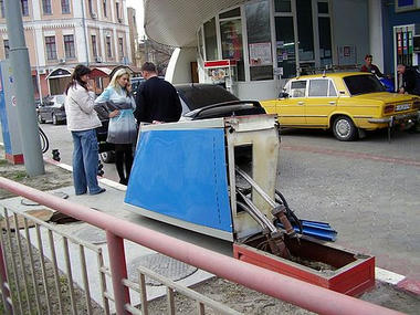gas-stasion-02.jpg