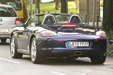 Cayman-04.jpg