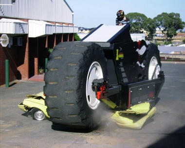 monsterbike-01.jpg
