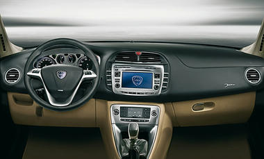 Lancia-Delta-02.jpg
