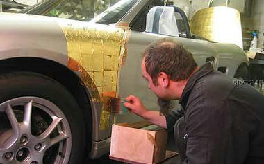 gold_porshe_03.jpg