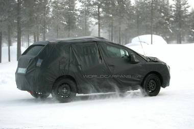 Peugeot3008-02.jpg