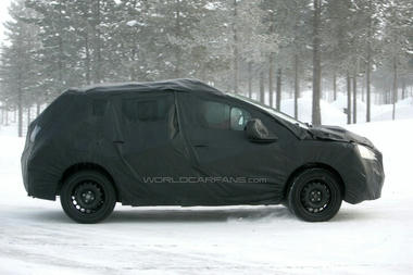 Peugeot3008-03.jpg