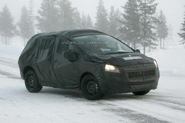 Peugeot3008-05.jpg